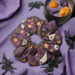 Halloween scrunchie μωβ με φαντασματάκια