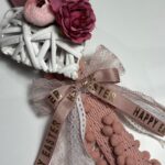 Λαμπάδα ξύλινη καρδιά με λουλούδια