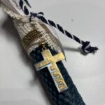 Ανδρική λαμπάδα με δίχρωμο σταυρό