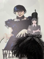 Λαμπάδα με ξύλινο καδράκι Wednesday