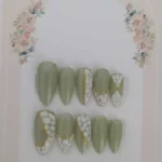 Press on nails