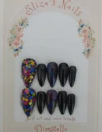 Press on nails