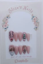 Press on nails